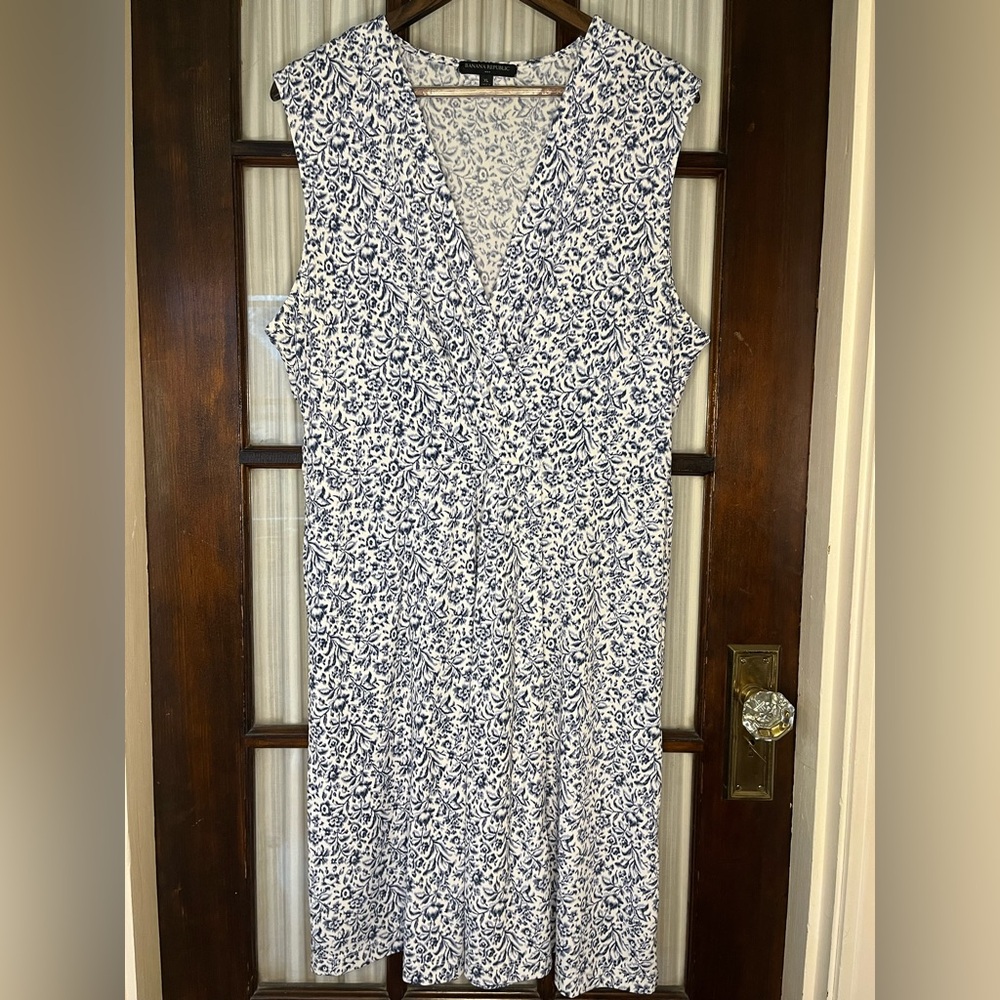Banana Republic Blue and White Floral Sleeveless Dress
